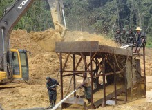 漂浮金回收機器,片金設(shè)備,毛細金提取